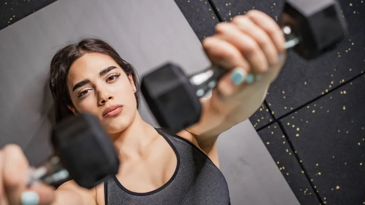 Krachttraining met dumbbells in de regio Westland