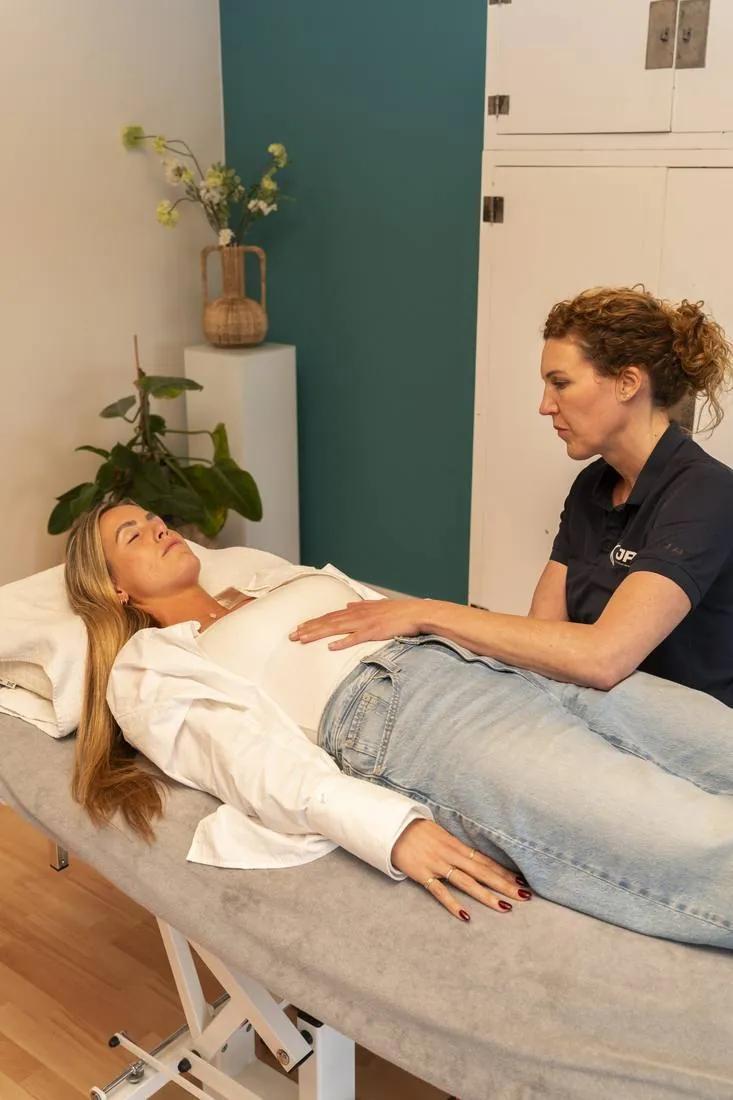 Medewerkers actief bezig tijdens een vitaliteitsdag van JPT